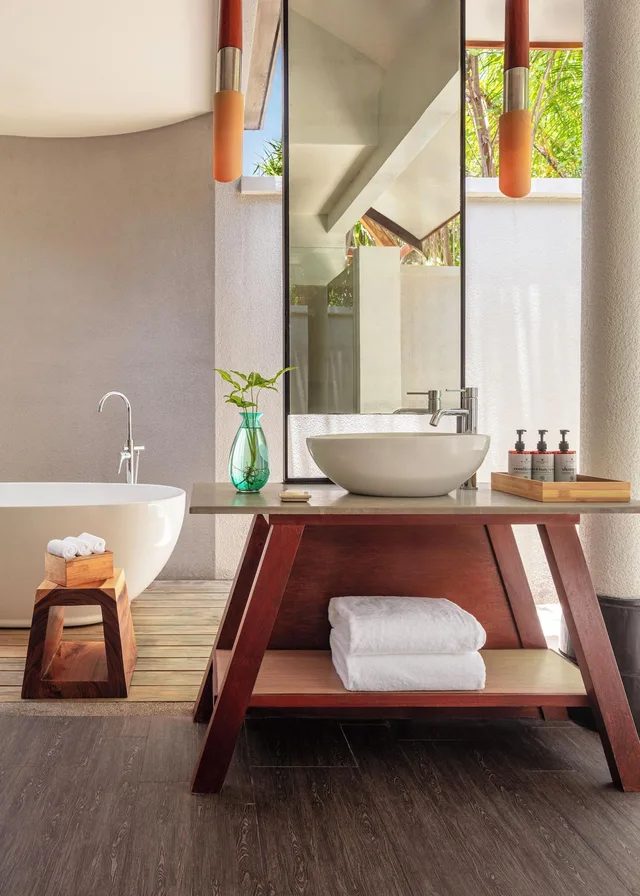 Sunset Beach Pool Villa، NH Collection Maldives Havodda Resort 3/3