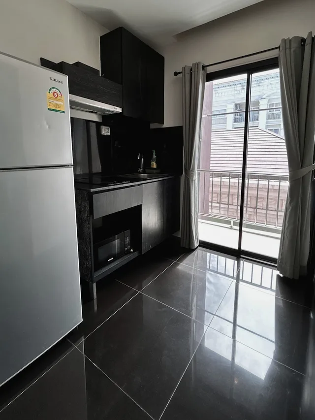 جناح بسرير مزدوج بشرفة، Varrzon Residence Srinakarin 56 2/4