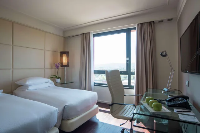 جناح جونيور عائلي بسرير كينج، DoubleTree by Hilton Florence Metropole 6/6