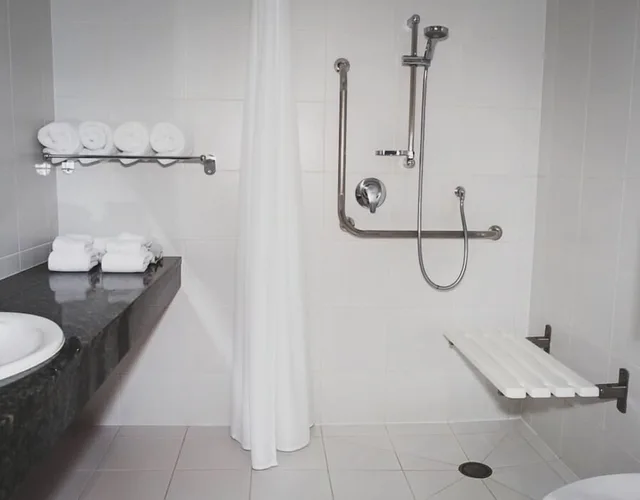 غرفة بريميوم بسرير كوين وسرير فردي لذوي الإعاقة، Rutherford Hotel Nelson 3/4