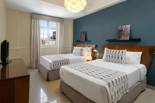 غرفة سوبيريور بسرير مزدوج وسريرين منفصلين، HODELPA CARIBE COLONIAL 2/3