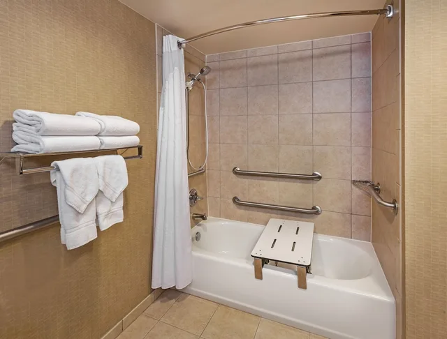 1 Bedroom, Suite, Single Bed, Sofa, Holiday Inn Springdale/Fayetteville Area 6/7