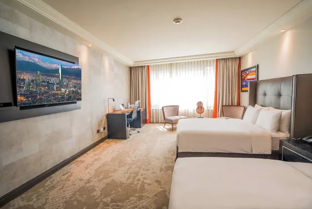 Tower, Premium, 2 Double Beds, Main Tower، Intercontinental Santiago 2/14