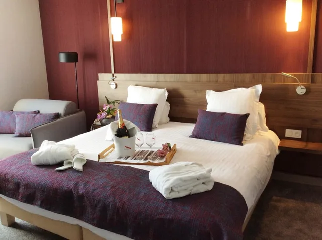 غرفة بريستيج بسرير كينج، Best Western Le Duguesclin 3/5