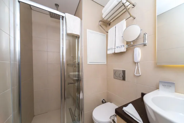 جناح ديلوكس بسرير كوين مع أريكة، Molton Monapart Mecidiyekoy 7/10