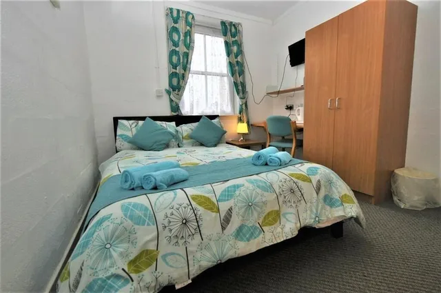 غرفة بسرير مزدوج، Greenock Hall's Waterfront Complex 6/9