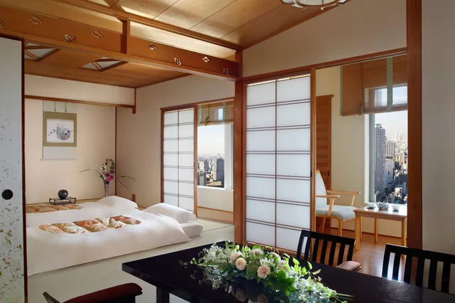 جناح بخمسة أسرّة، The Ritz-Carlton Osaka 2/4