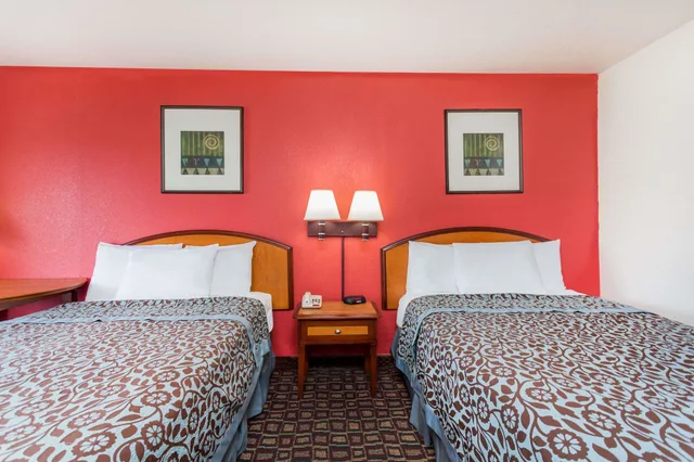 غرفة بسريرين مزدوجين، Days Inn by Wyndham Augusta Wheeler Road 2/10