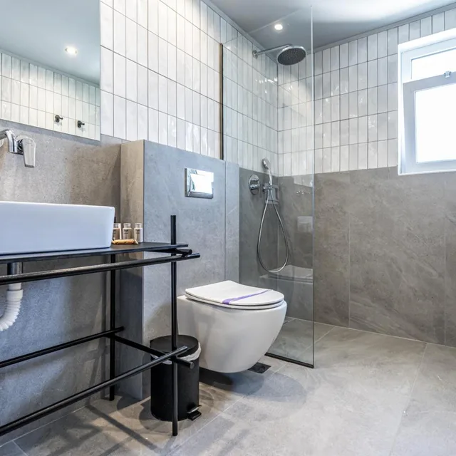 غرفة عائلية، Hotel Helios 8/10