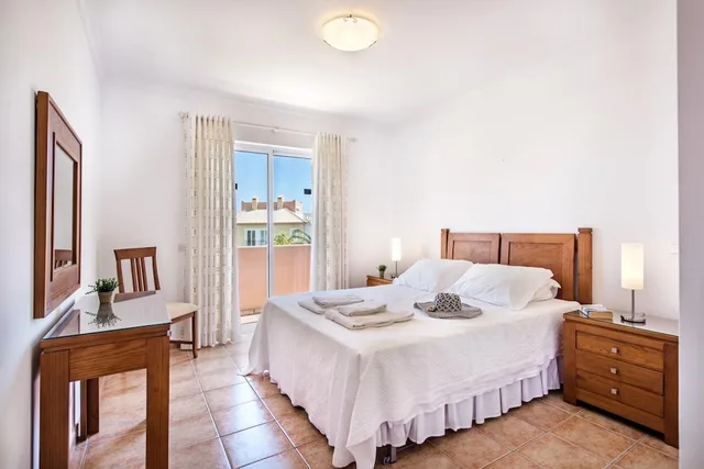 2 Bedrooms, Town House, Double and Twin Beds، Jardim Da Meia Praia 1/9