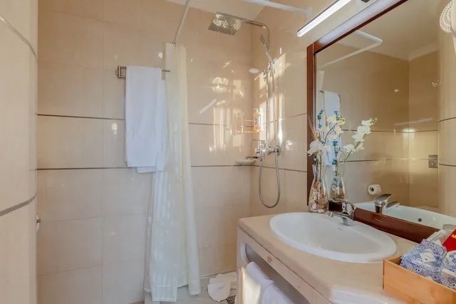 جناح جونيور بإطلالة على البحر، Monicca Collection Suites and Residences 2/2