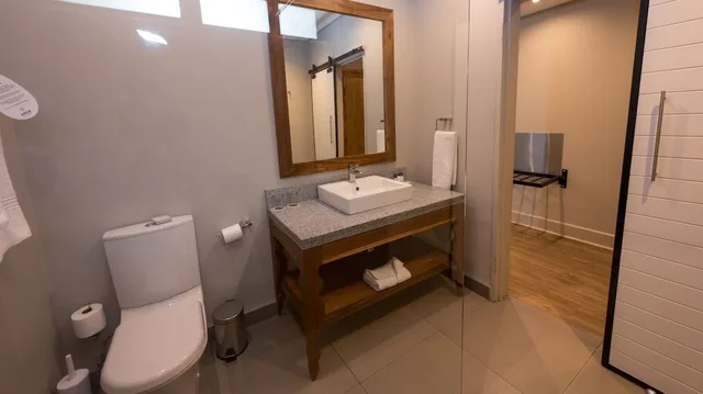 Deluxe Suite, ANEW Resort Hunters Rest Rustenburg 11/12