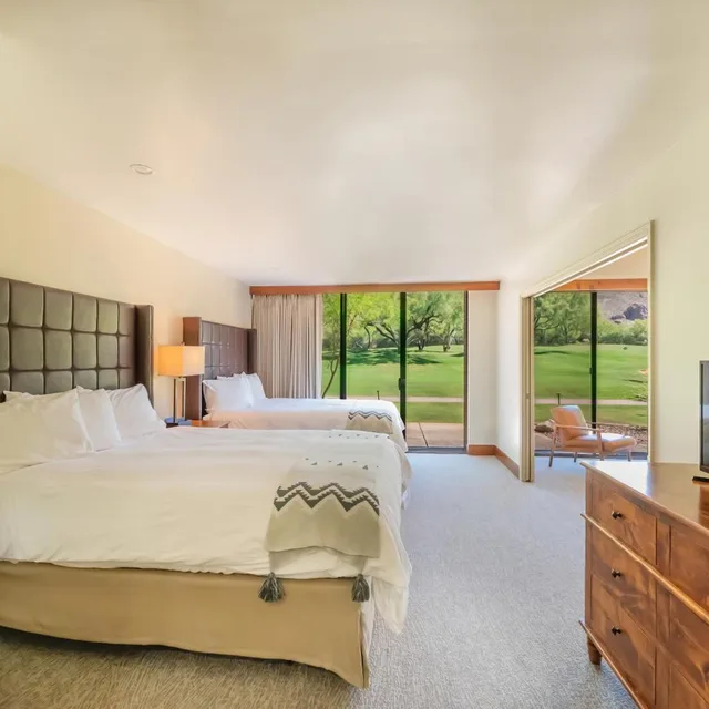 جناح ديلوكس بسرير كوين، Ventana Canyon Club and Lodge 2/6