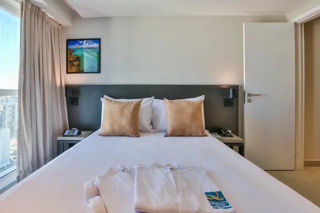 غرفة ديلوكس بسرير كينج مع أريكة، Quality Suites Joao Pessoa 4/10