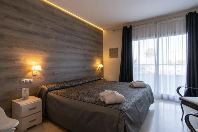 غرفة ملكية، Sun Palace Albir and Spa 2/5