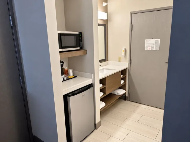 غرفة بسريرين كوين لذوي الإعاقة، Comfort Inn Holland 10/10