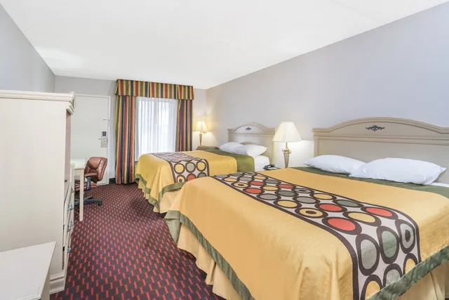 غرفة ديلوكس بسريرين كوين، Motel6 London, KY 6/9