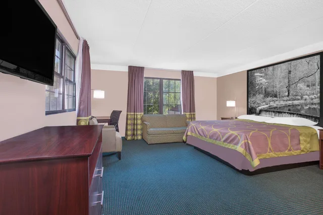 جناح استوديو بسرير كينج، Super 8 By Wyndham Austell/Six Flags 1/3