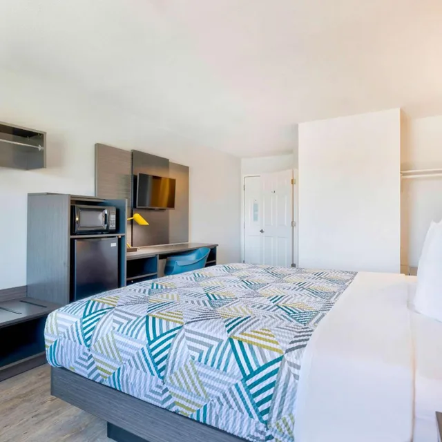 غرفة بسرير مزدوج لذوي الإعاقة، Motel6 Norman, OK 7/10