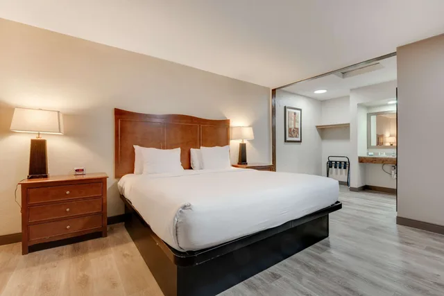 جناح بسريرين مزدوجين، Suburban Studios Near Mesa Verde 2/5