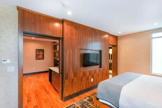 جناح بسرير كينج بغرفة نوم واحدة، Springhill Suites Wilmington Mayfaire 2/4