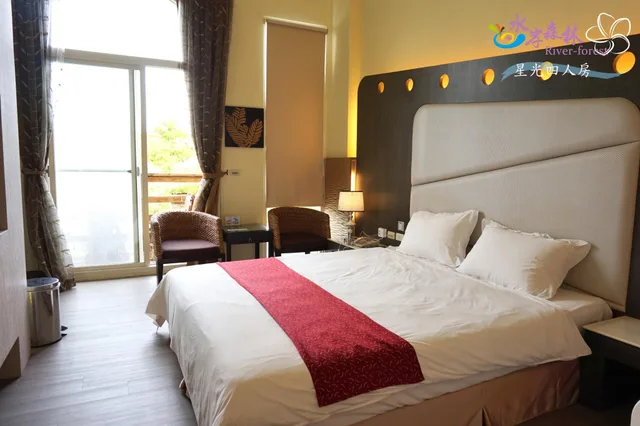Superior, 2 Queen Beds, with Extra Bed, Sky View, River Forest Resort Hotel 1/2