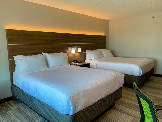 غرفة بسريرين كوين، Holiday Inn Express & Suites Lexington Dtwn Area-Keenland 1/5
