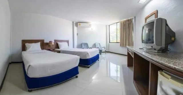 غرفة قياسية بسريرين منفصلين، Sport Inn 3/3