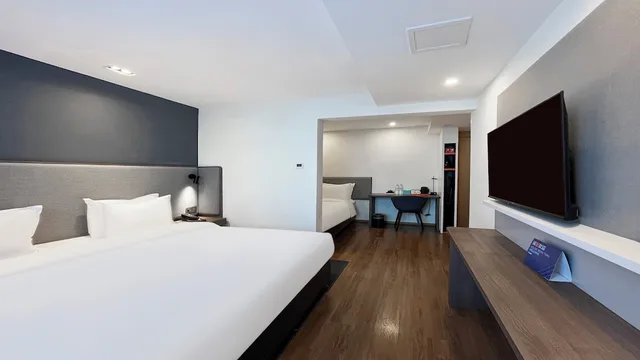 غرفة بسرير كينج، Holiday Inn Express Qingdao City Center 1/8
