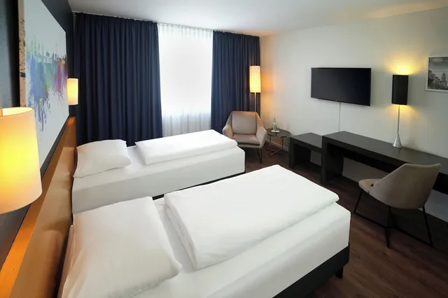 غرفة سوبيريور بسريرين منفصلين بإطلالة على الفناء، greet Hotel Potsdam am Park Sanssouci 4/8