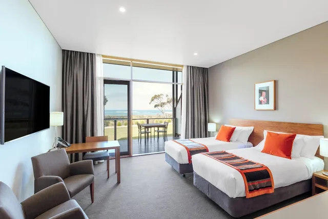 غرفة بإطلالة على البحر، RACV Inverloch Resort 1/3