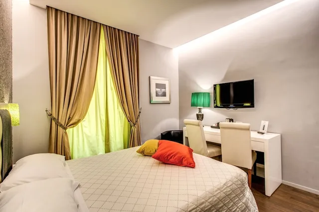 غرفة قياسية بسرير كينج، Boutique Hotel Roma 2/10