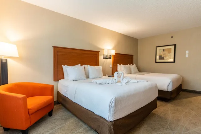 Room, 2 Queen Beds, Best Western Glengarry Hotel 5/6