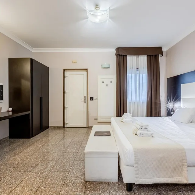 غرفة ديلوكس ثلاثية، Hotel Euro House Suites 8/10
