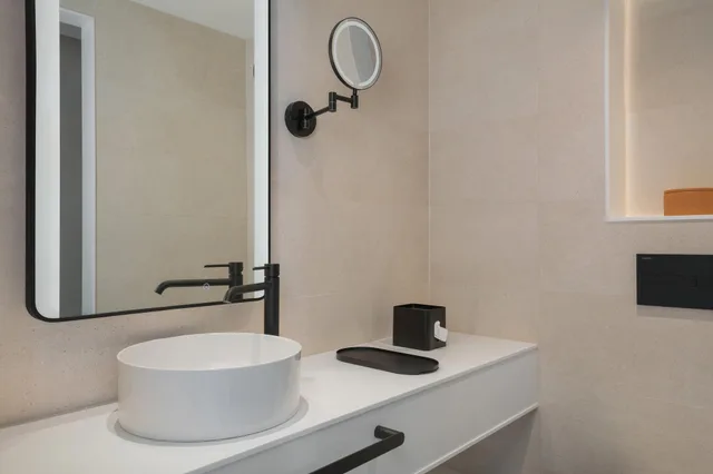 غرفة بسرير كينج بشرفة، Hotel Riomar, Ibiza, a Tribute Portfolio Hotel 9/10