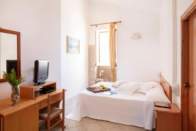 غرفة بسرير مزدوج، Hotel Punta San Francesco 1/7