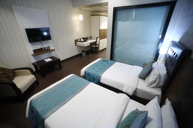 Super, Deluxe, Twin Beds، The Byke Suraj Plaza 8/10
