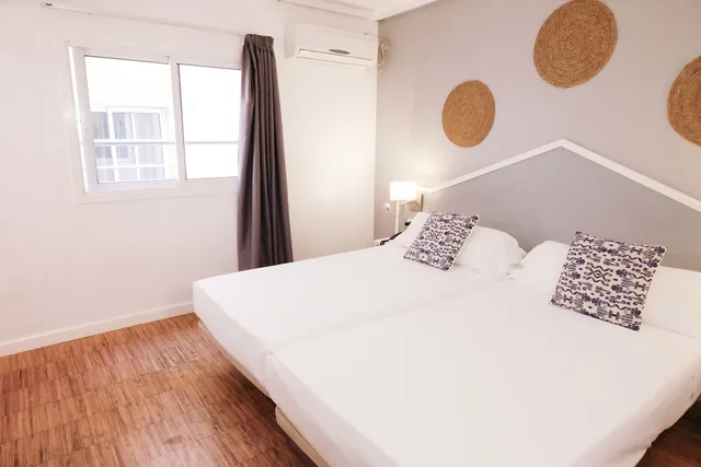 غرفة قياسية بسريرين منفصلين، Subur Hotel Sitges 5/10