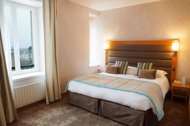غرفة كلاسيكية بسريرين منفصلين، Le Grand Hotel Des Thermes 2/6