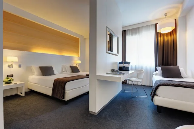 غرفة ثلاثية، Ih Hotels Roma Z3 2/8