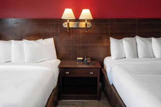 غرفة قياسية بسريرين كوين، Hotel Bay Breeze 4/10