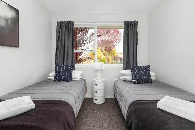 غرفة عائلية بسرير كوين وسريرين منفصلين بغرفة نوم واحدة، Arrowtown Motel Apartments 3/10