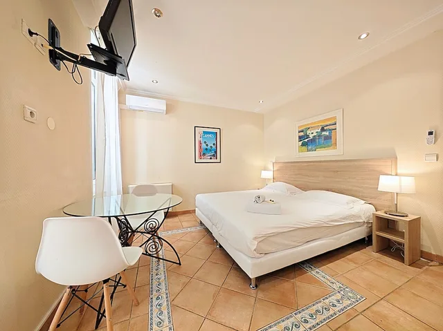 شقة بسريرين منفصلين، Le Florian Hotel 1/2