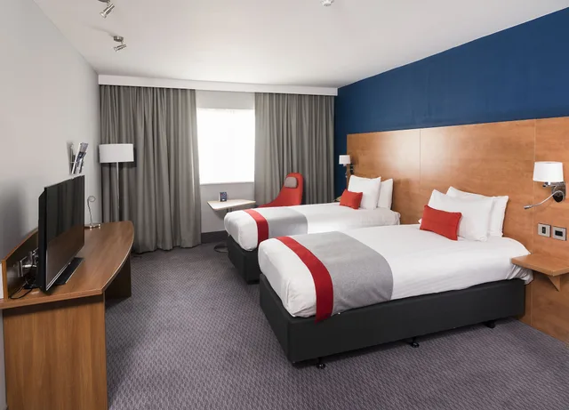 غرفة قياسية بسريرين منفصلين، Holiday Inn Express Birmingham - Star City 1/3