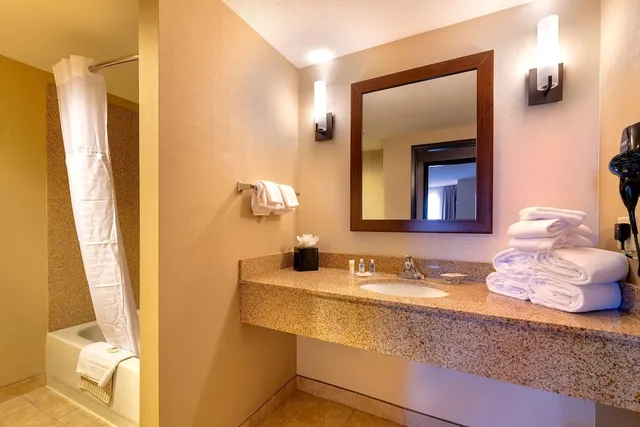 Suite, 2 Queen Beds, Parlor, Sofa، Comfort Suites Goodyear West Phoenix 4/7
