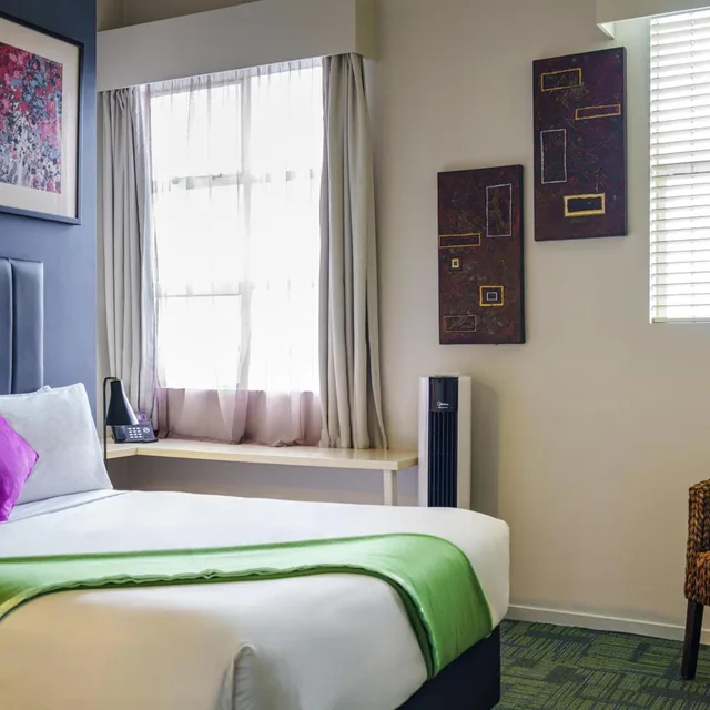 غرفة قياسية بسرير كوين وسرير فردي، Ibis Styles Invercargill 9/25