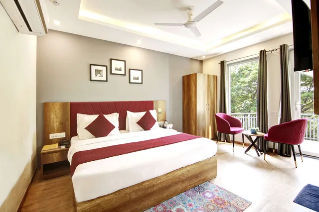 غرفة سوبيريور بسرير مزدوج بشرفة، Saltstayz Hotel Huda City Center 1/7