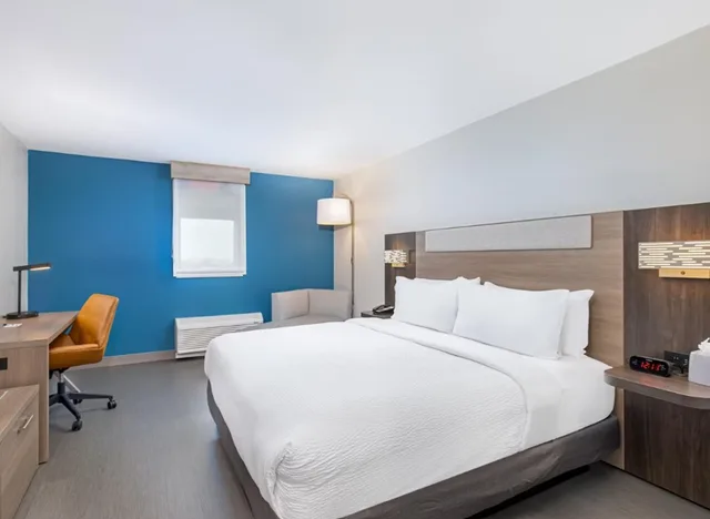 غرفة بسرير كينج، Holiday Inn Express Atlanta Airport - North by IHG 2/6