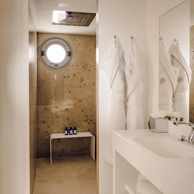 جناح دوبلكس، Hotel Les Roches Blanches 4/5