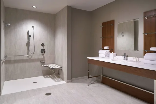 استوديو ركني بسرير كينج مع أريكة لذوي الإعاقة، Residence Inn Washington Downtown Convention Center 3/3